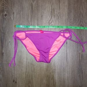 Loop side tie bottoms
